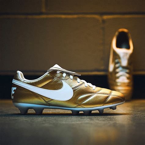 nike fußballschuhe gold weiß|nike schuh konfigurator.